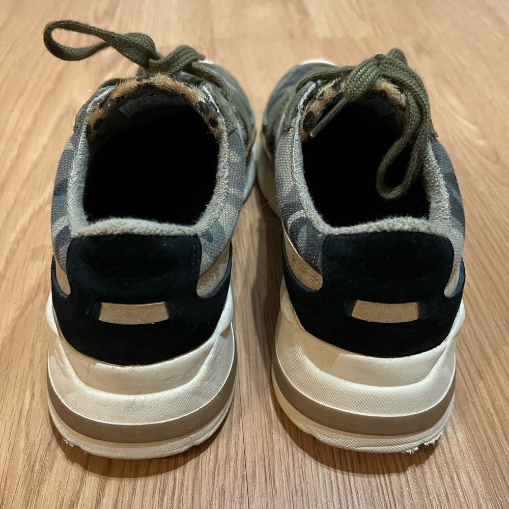 Gola Women’s Sneakers Size 8 - Picture 4 of 7